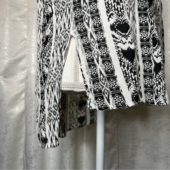 Nine West Printed Blouse - Picture 5 of 8